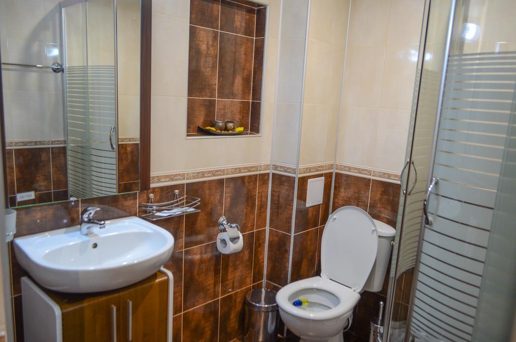Guest House Ivel 萨帕雷瓦巴尼亚 外观 照片