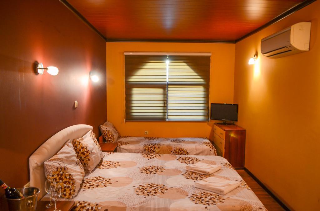 Guest House Ivel 萨帕雷瓦巴尼亚 外观 照片