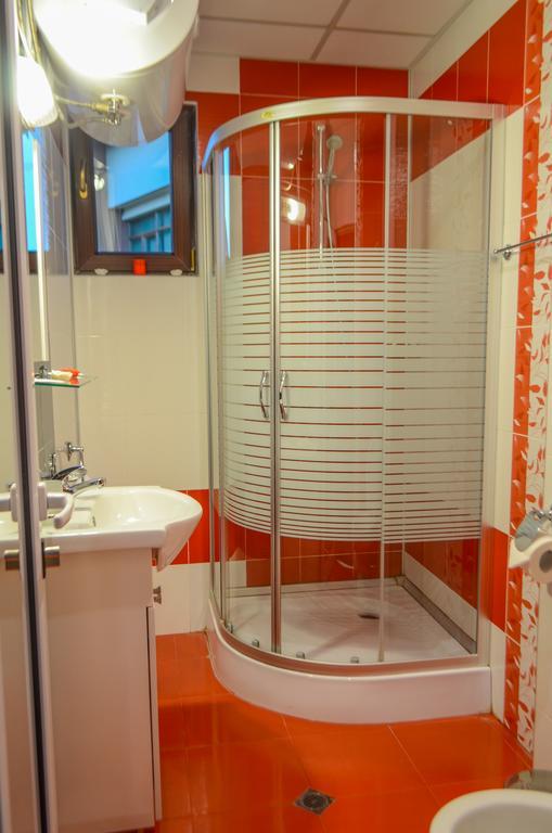 Guest House Ivel 萨帕雷瓦巴尼亚 外观 照片